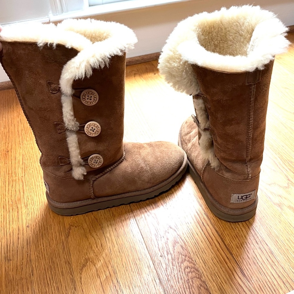 UGG Tan Sheepskin Boots with Logo